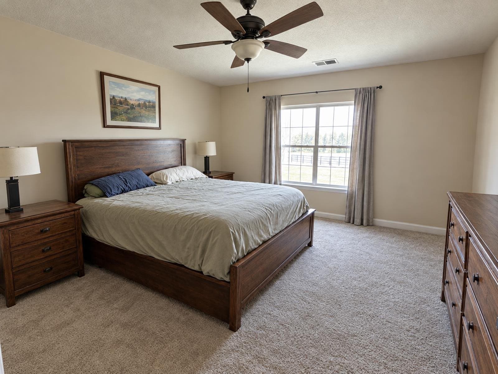 Same bedroom with the clutter removed by Remove Clutter