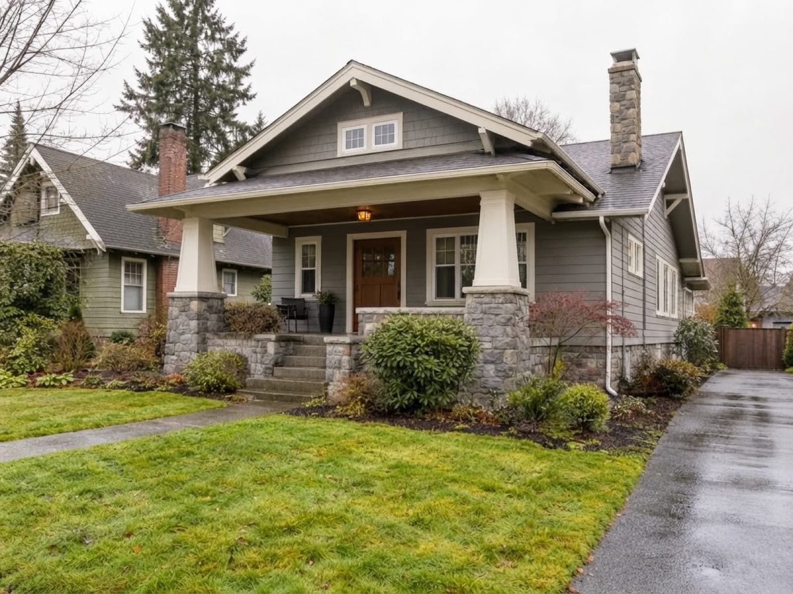Craftsman bungalow with the Soft bright overcast sky preset